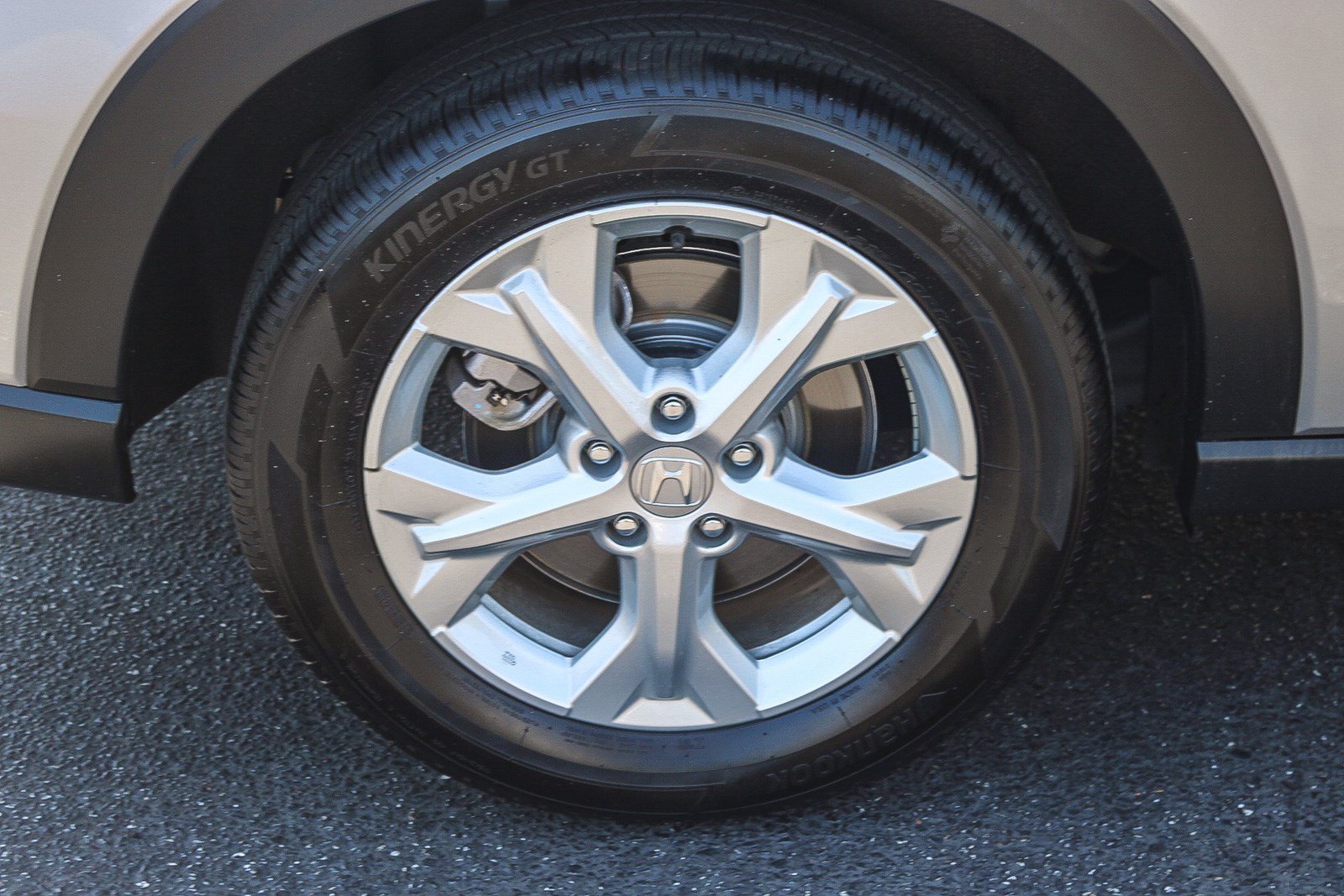 Certified Used 2023 Lunar Silver Metallic Honda 2WD LX image 11