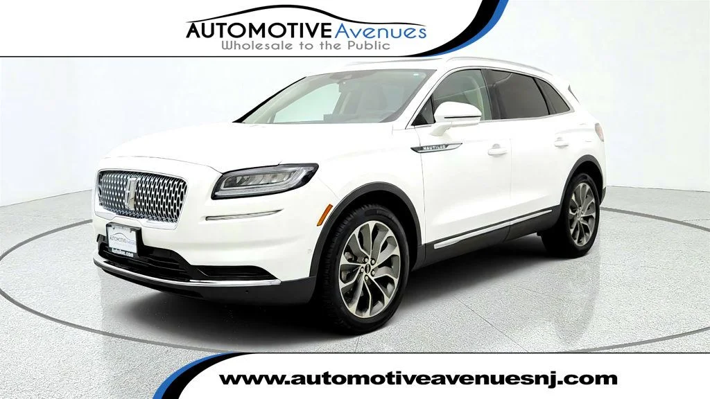 Used 2023 Pristine White Metallic Tri-Coat Lincoln Reserve AWD w/ 2.7L Twin-Turbo V6 & Co-Pilot360 Plus image 1