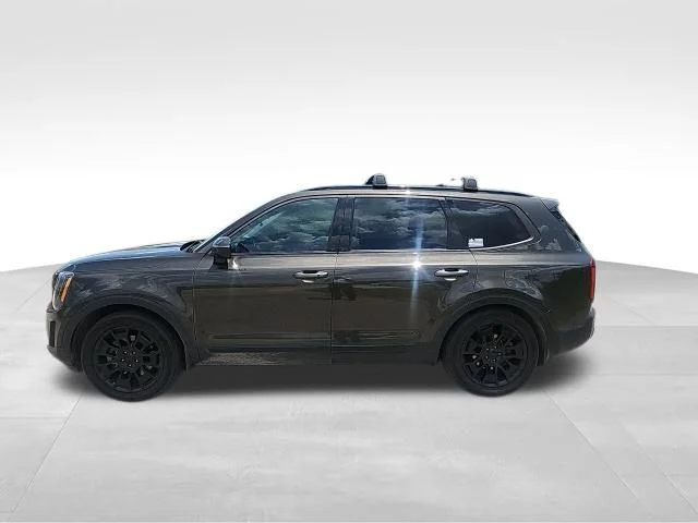 Used 2021 Green Kia SX image 6