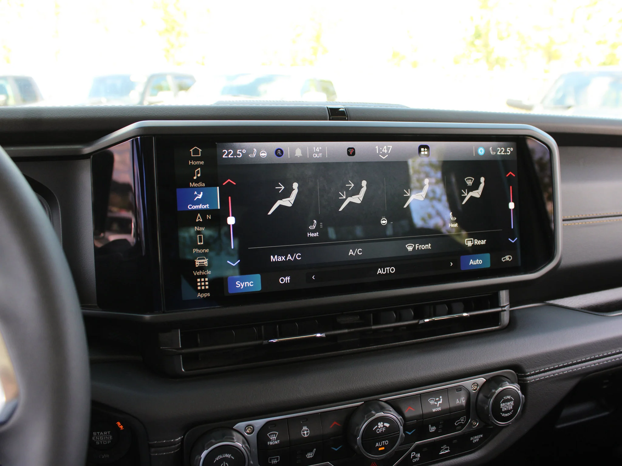 Certified Used 2025 White Jeep Sahara * No Accidents | Tiffany Blue | McKinley Leather | Adaptive Cruise | Apple CarPlay | Alpine image 25