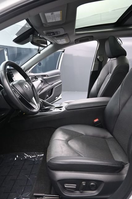 Used 2023 Beige Toyota XLE image 10