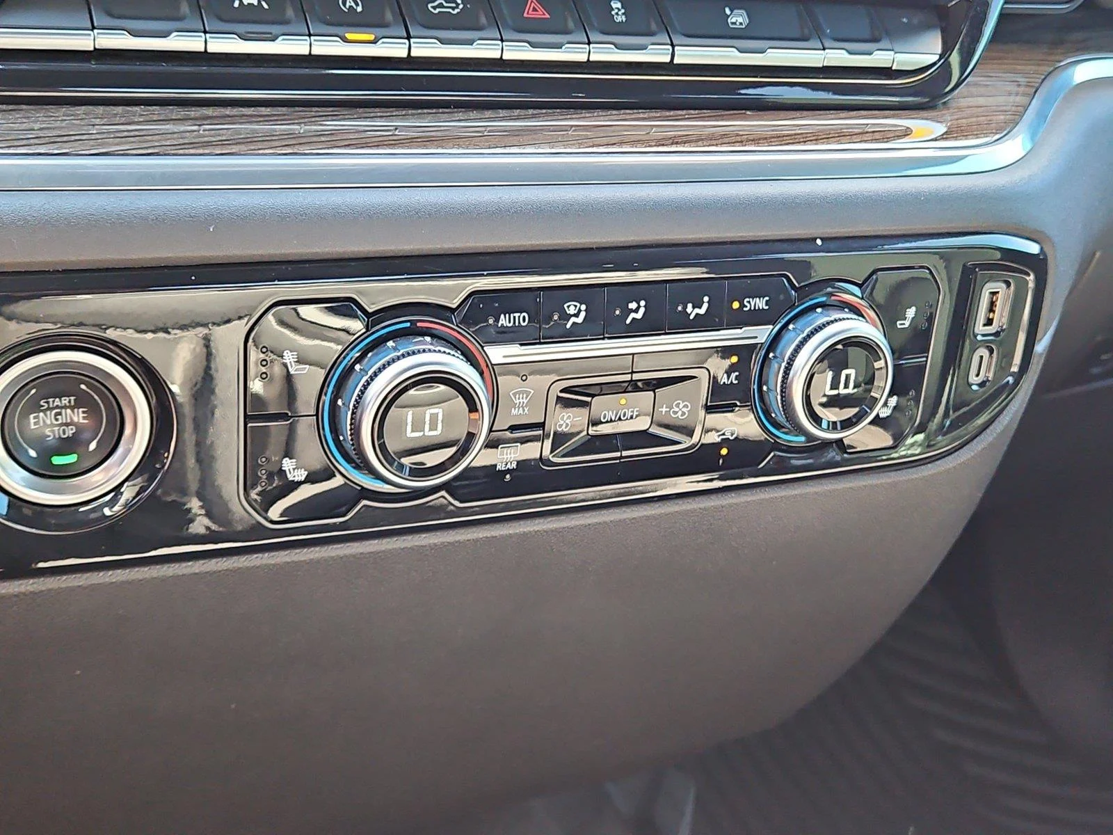 Used 2024 Thunderstorm Gray GMC Elevation image 27