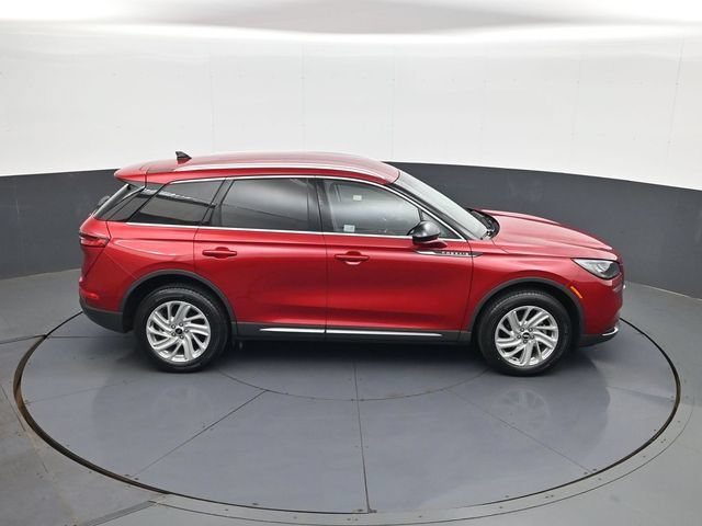 Used 2022 Red Lincoln Standard image 16