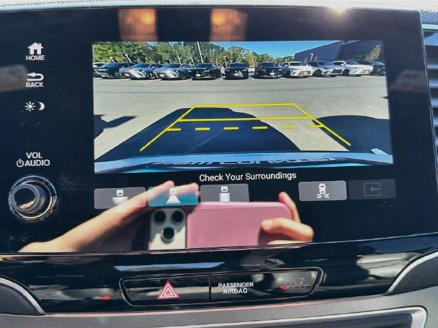 Used 2023  Honda EX-L image 18