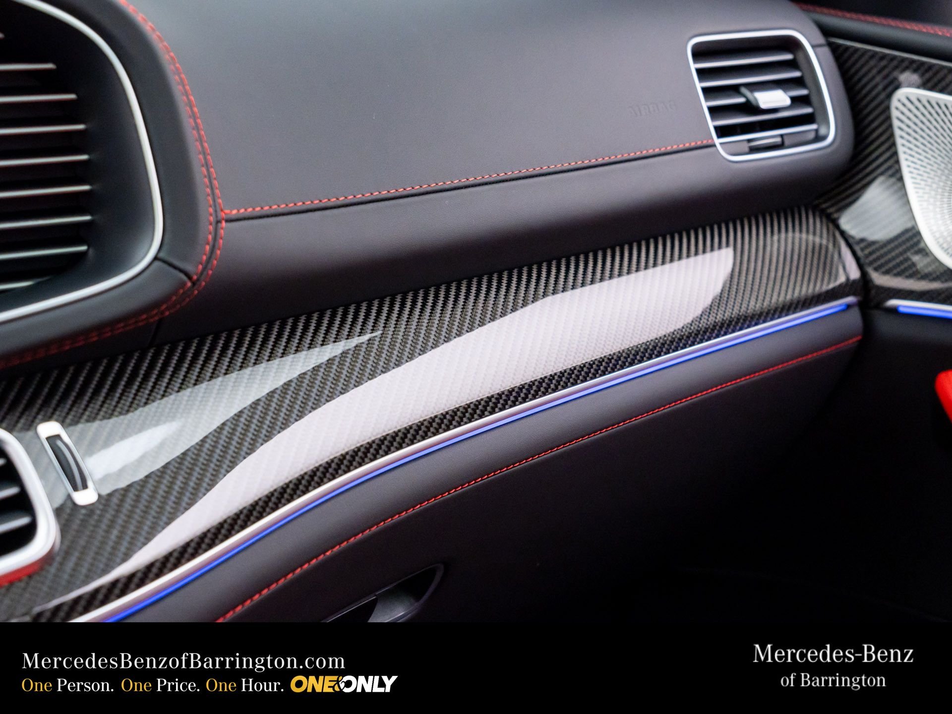 New 2026 MANUFAKTUR Moonlight White Metallic Mercedes-Benz GLE 53 AMG® image 38