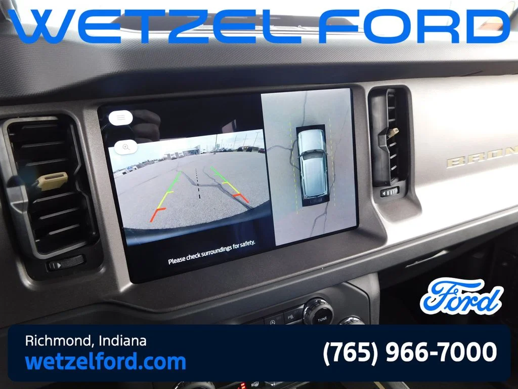 New 2026 Avalanche Gray Ford Badlands® image 37