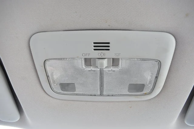 Used 2016 Green Toyota LE Plus image 28