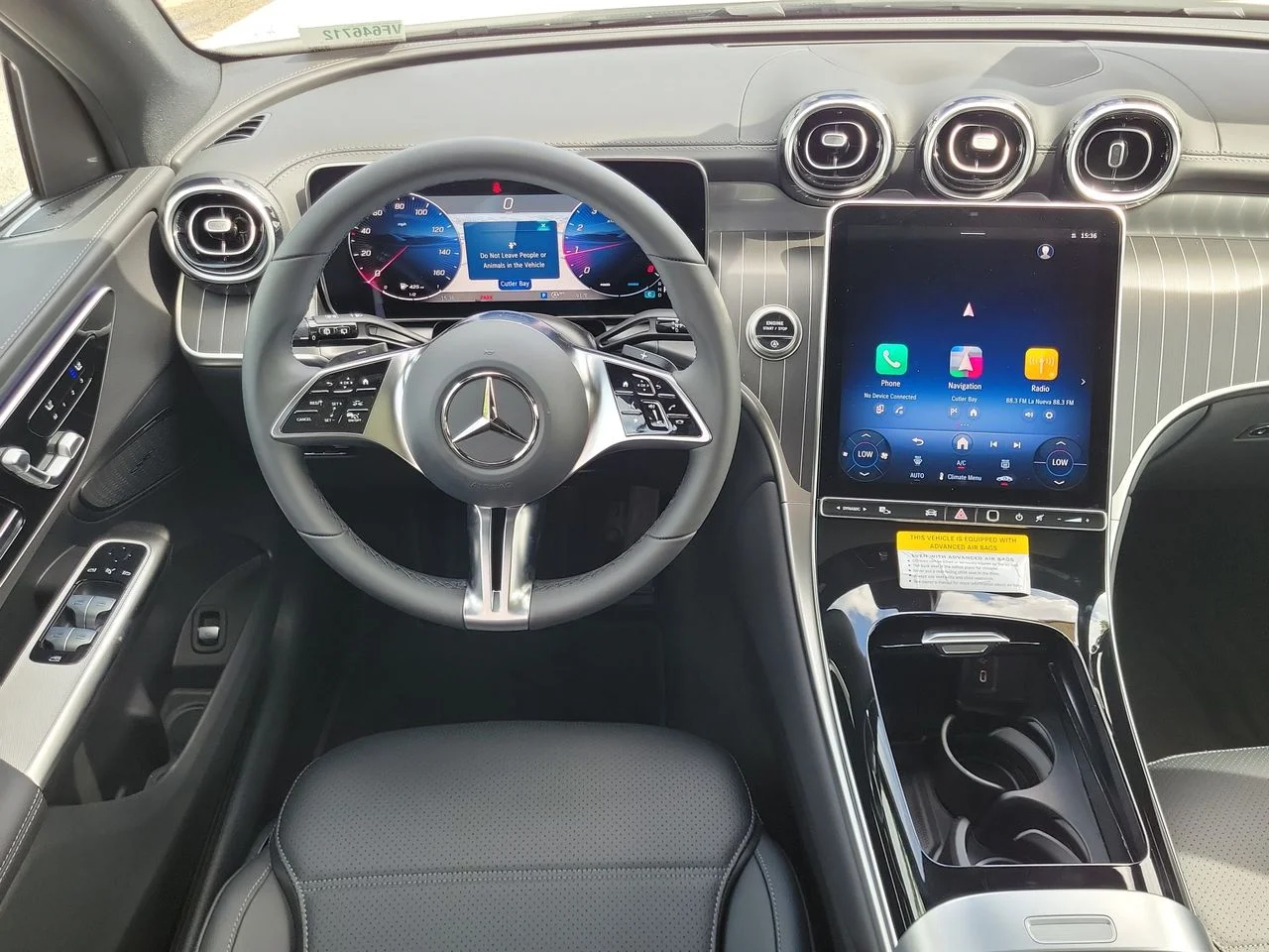 New 2027 Polar White Mercedes-Benz GLC 300 image 14