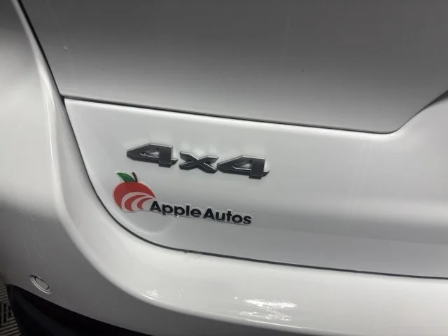 New 2026 White Jeep Laredo image 12