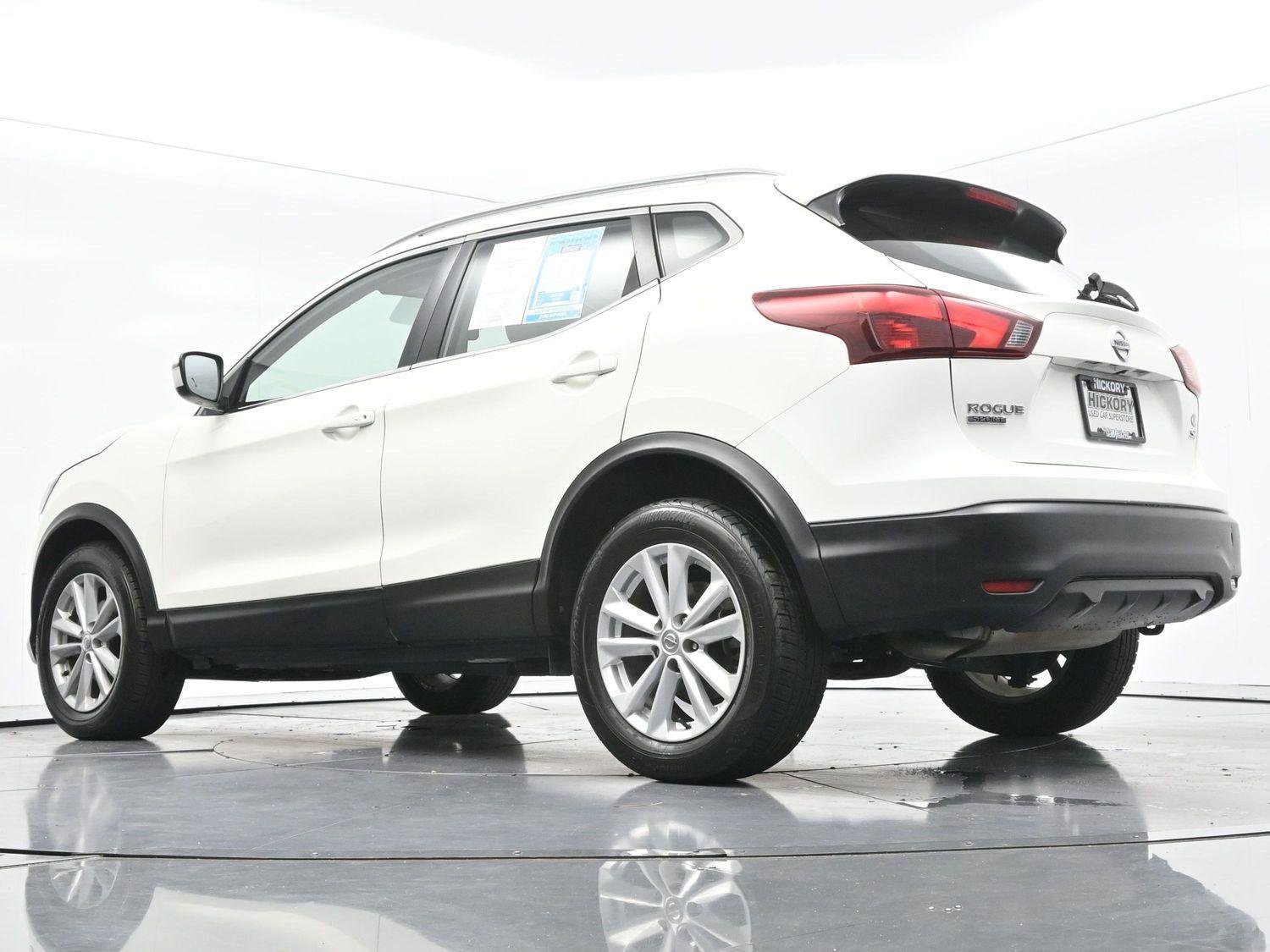 Used 2017 Glacier White Nissan SV image 47