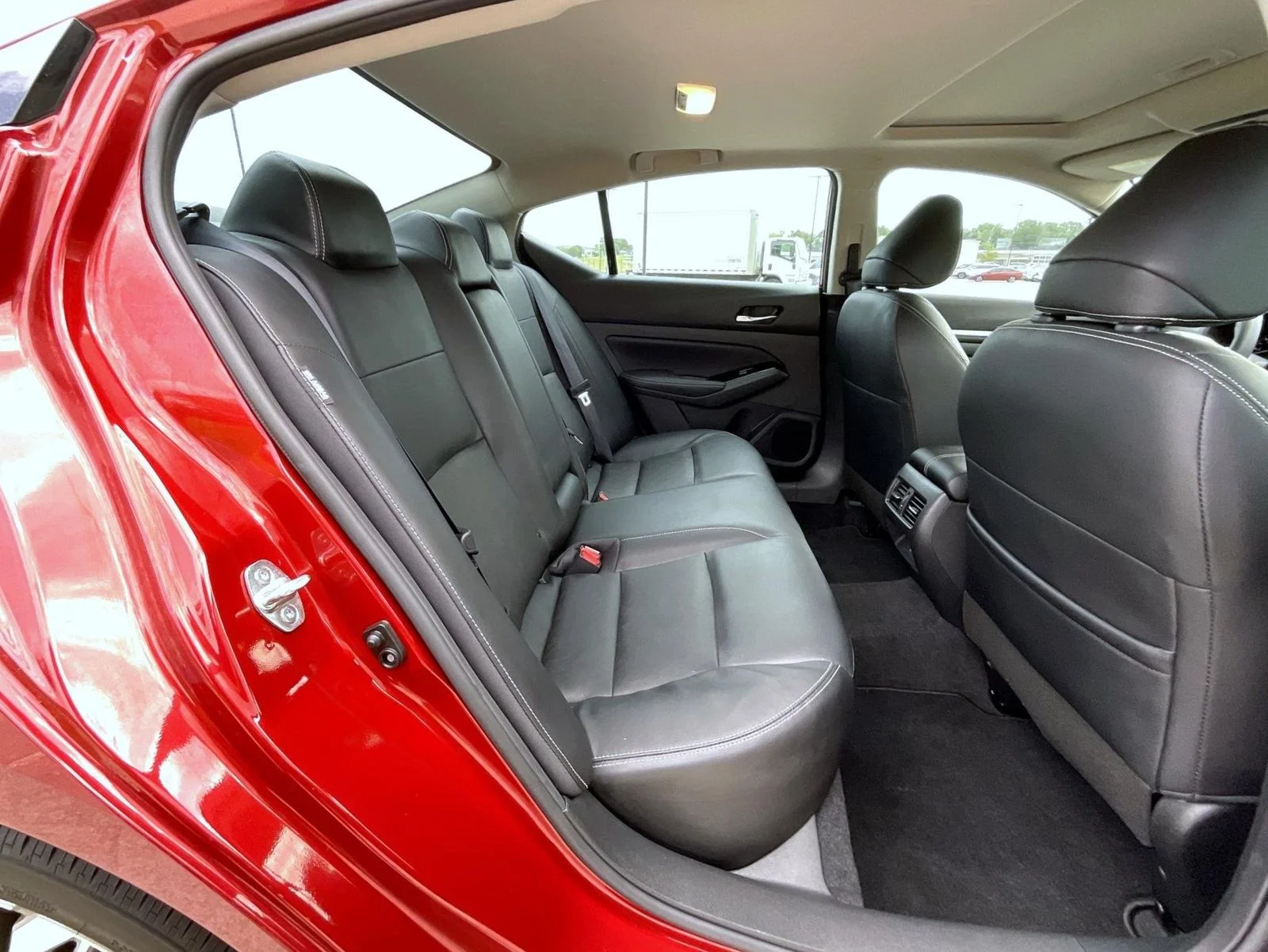 Used 2023 Red Nissan 2.5 SL image 19