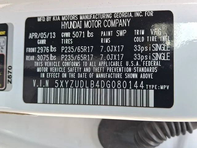Used 2013 White Hyundai Base image 31