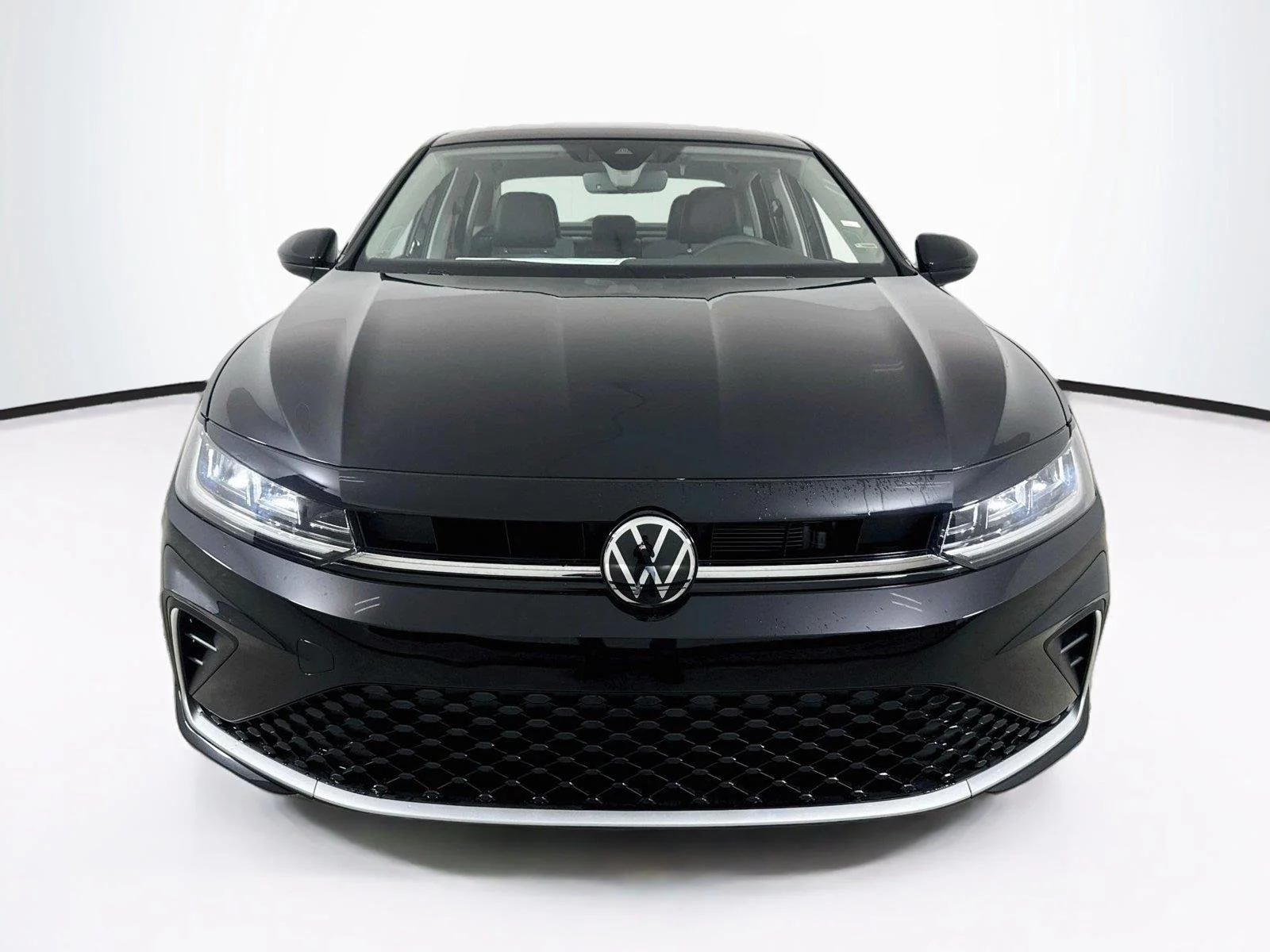 New 2027 Deep Black Pearl Volkswagen SE image 4