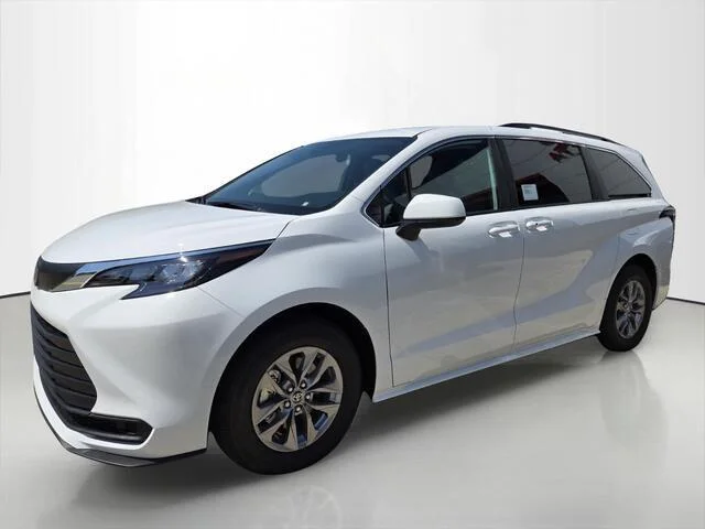 2026 Toyota Sienna LE