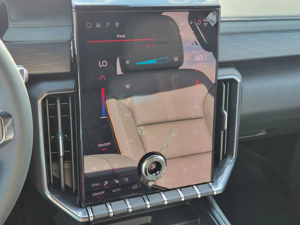 2027 GMC Acadia AT4 - Photo 15