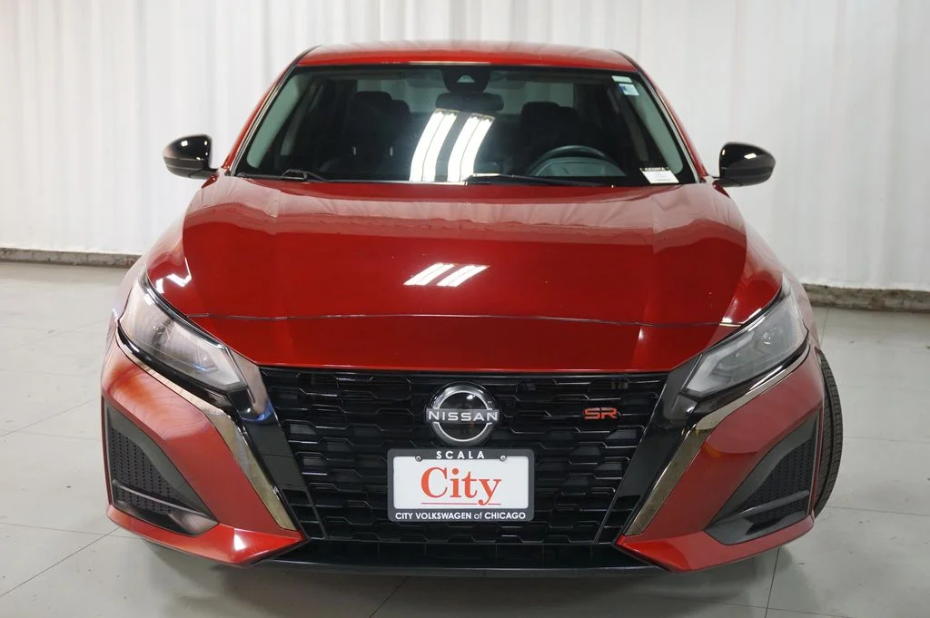 Used 2023 Red Nissan 2.5 SR image 11