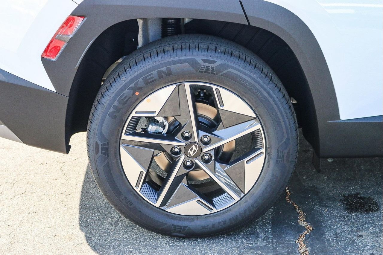 New 2026 White Hyundai SEL image 38