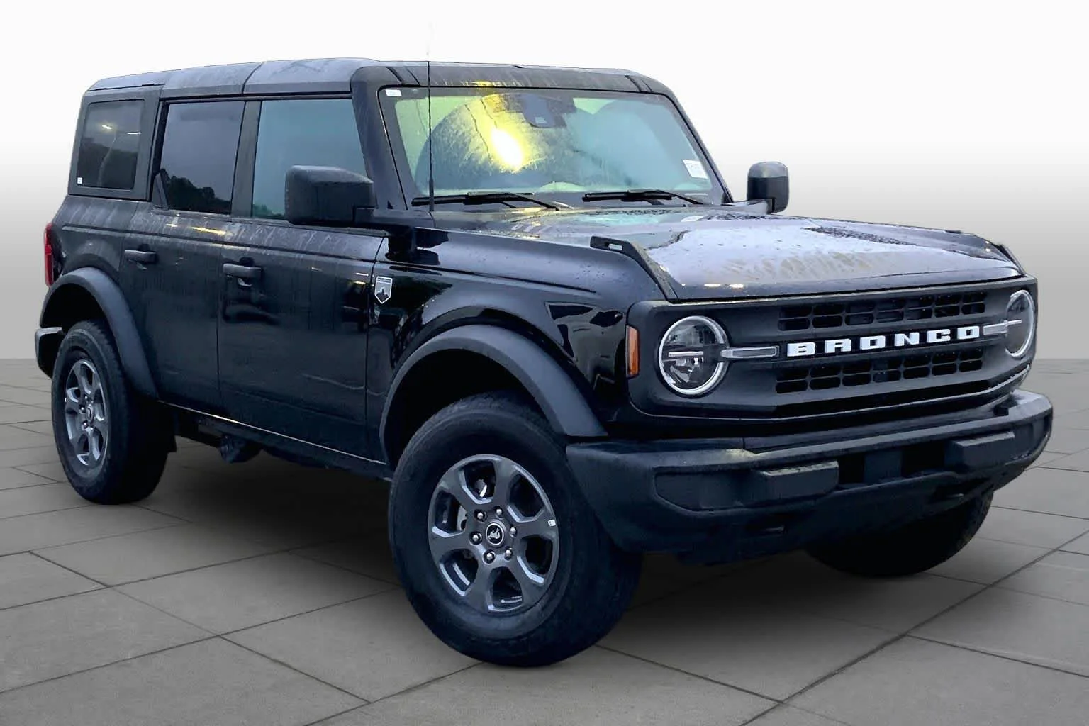 Used 2025 Shadow Black Ford Big Bend image 3