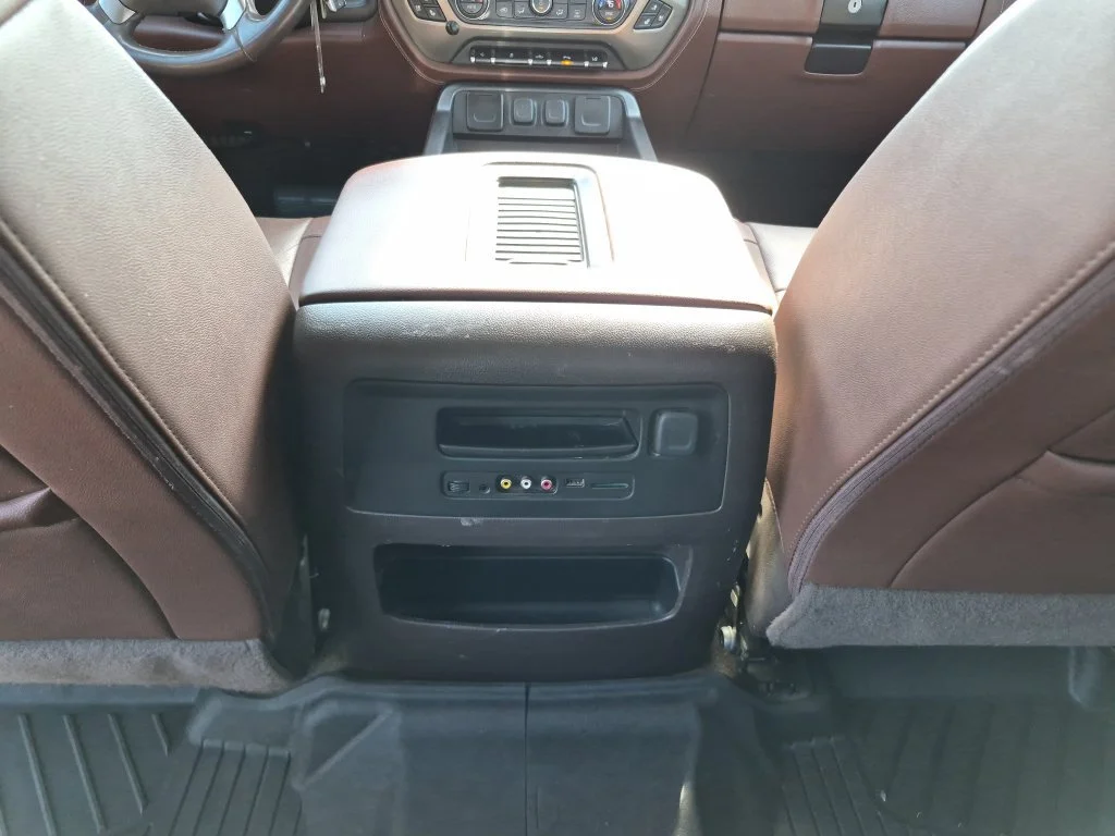 Used 2016 DEEP OCEAN BLUE METALLIC Chevrolet High Country image 30