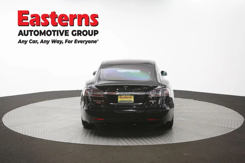 Used 2018 Black Tesla 75D image 36