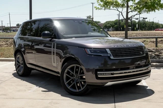 New 2026  Land Rover SE image 7