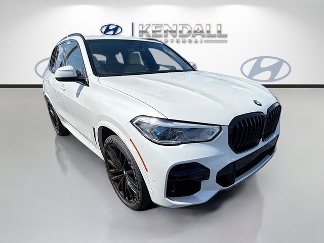 2022 BMW X5 M50i