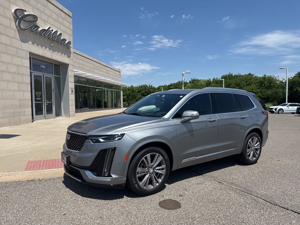 2025 Cadillac XT6 Premium Luxury Auto's photo