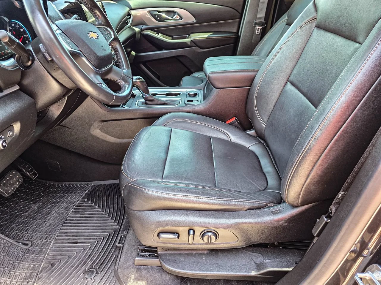 Used 2019 Graphite Chevrolet LT Leather image 14