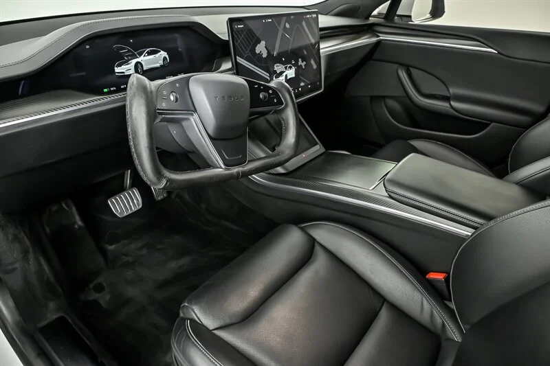 Used 2021 Pearl White Multi-Coat Tesla Plaid image 13