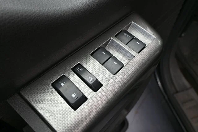 Used 2008 Black Ford FX4 image 14