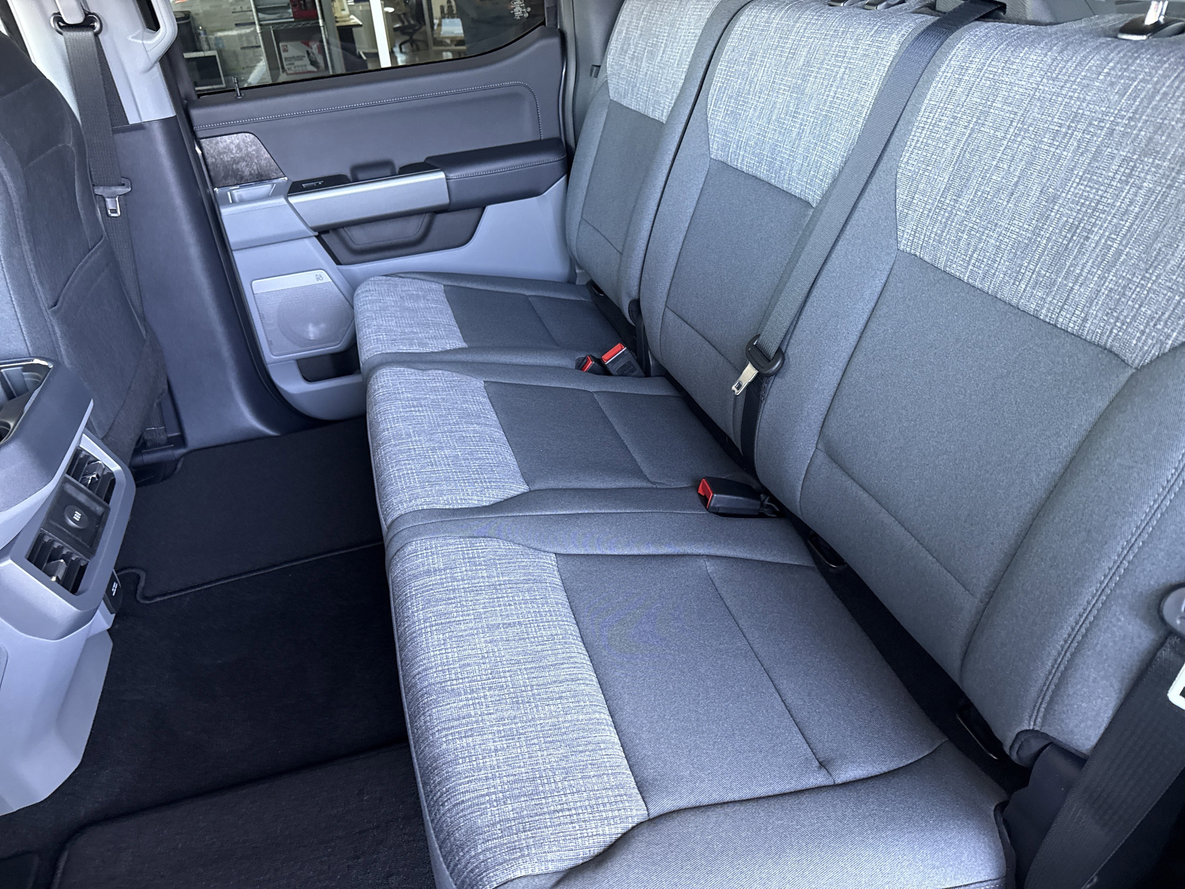 2026 Ford F-350 Super Duty XLT - Photo 13