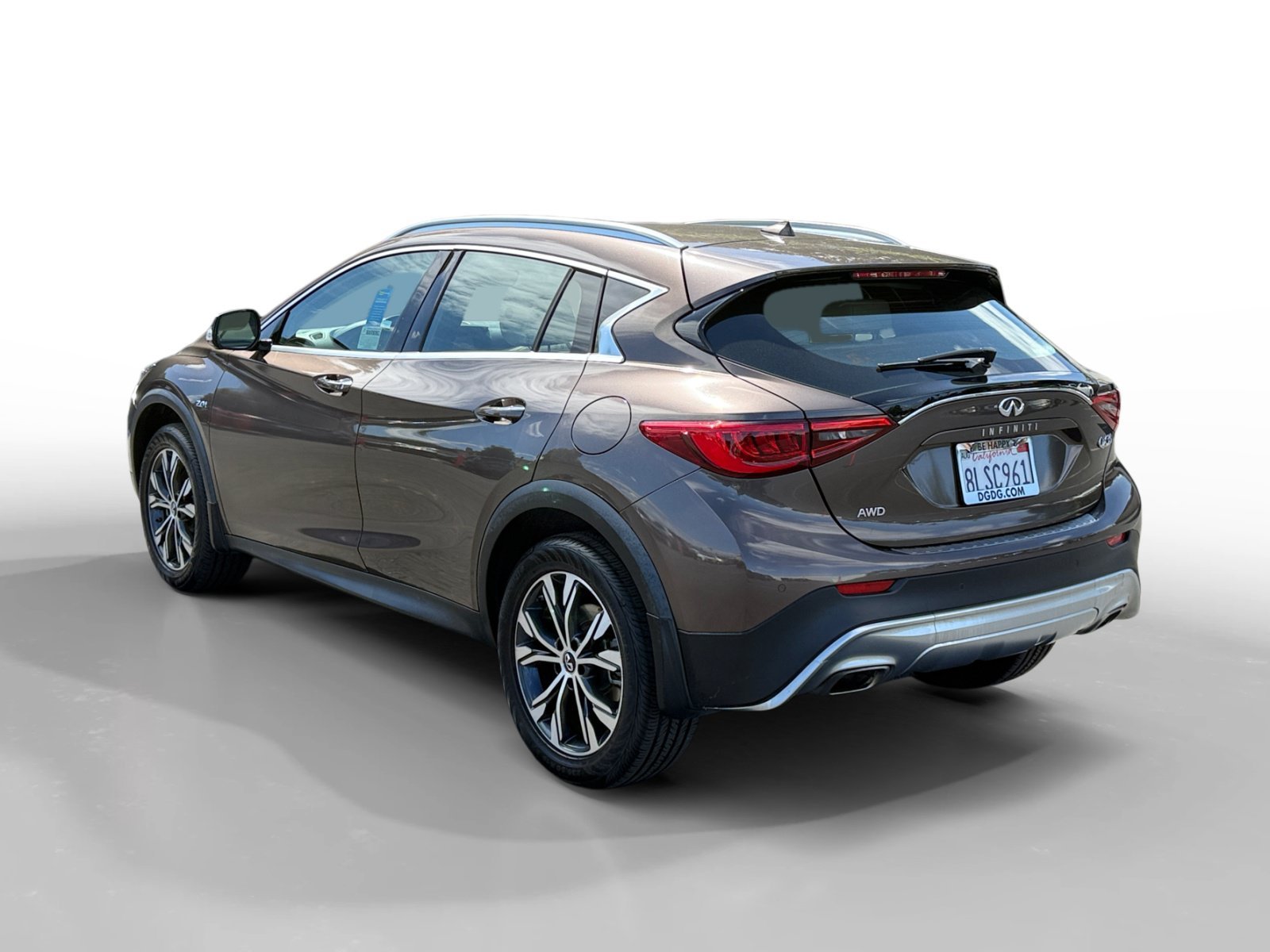 Used 2019 Chestnut INFINITI LUXE image 3