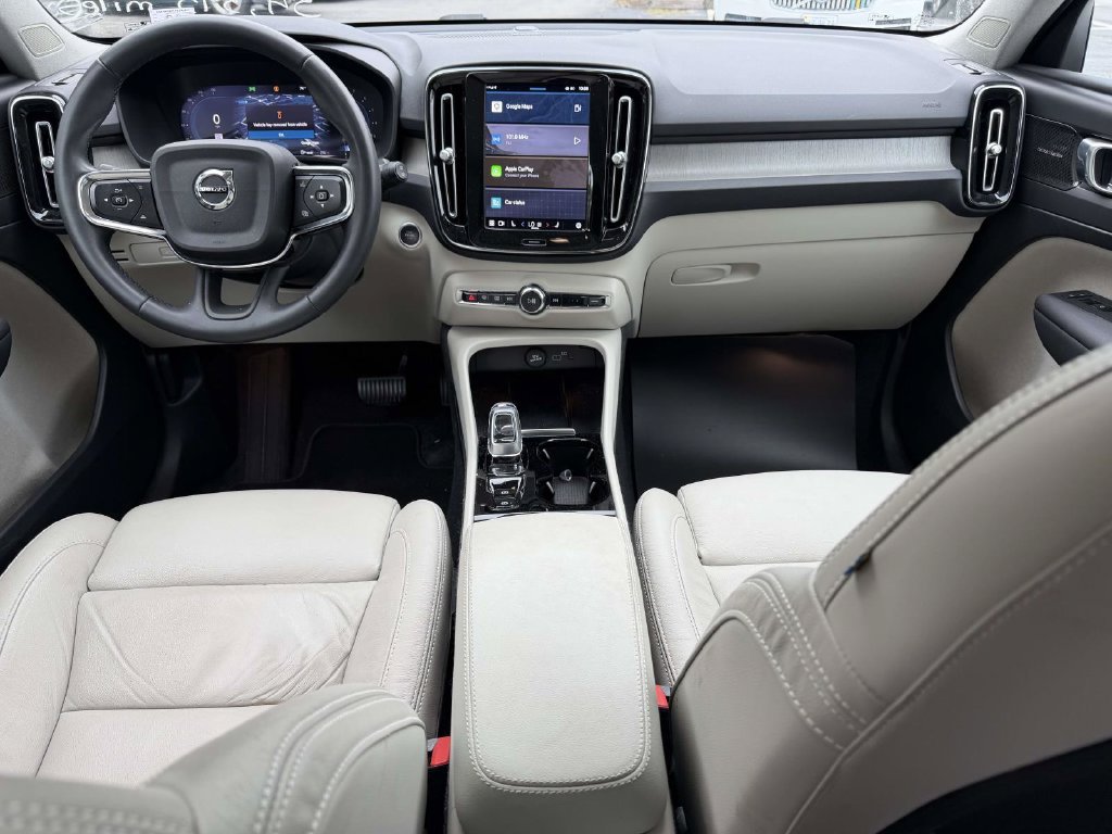 Used 2023 White Volvo Ultimate image 8