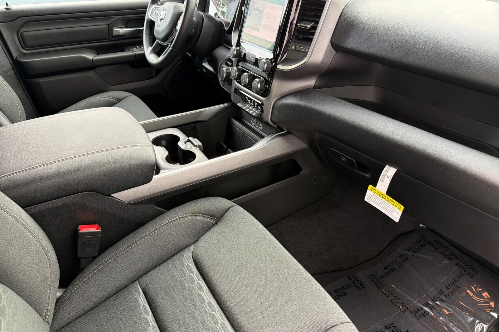 2026 RAM 1500 Express - Photo 13