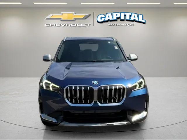 Used 2023 Blue BMW xDrive28i image 9