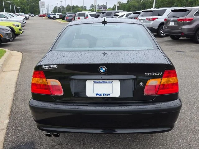 Used 2005  BMW 330i image 11