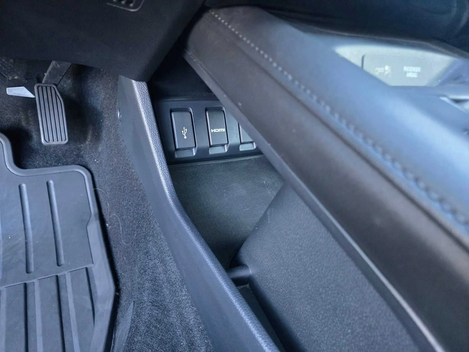 Used 2018  Honda EX image 15