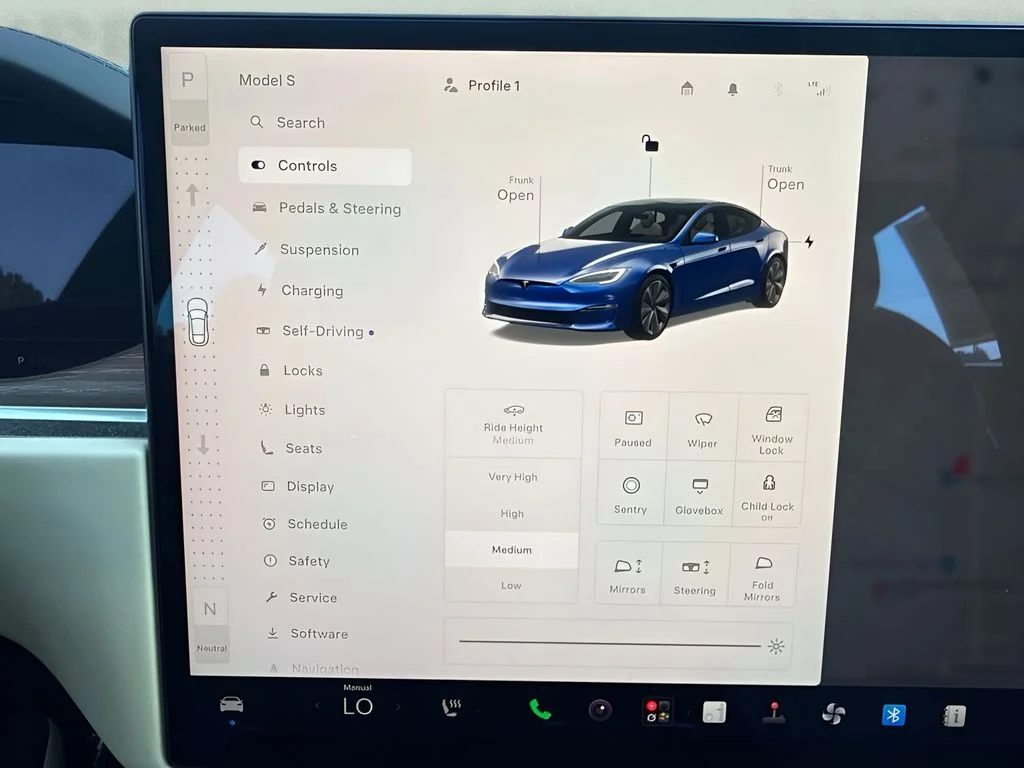 Used 2022 Blue Tesla Base image 21
