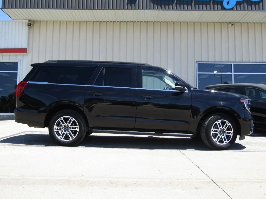 Used 2025 Black Ford Active image 2