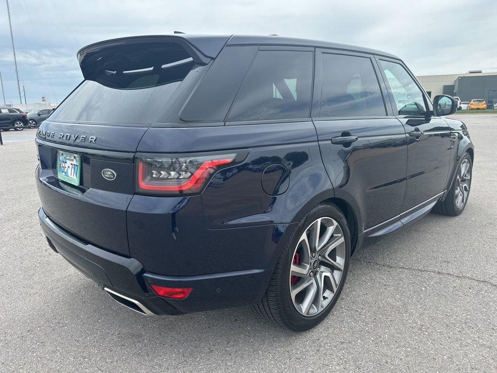 Used 2022 Portofino Blue Metallic Land Rover HSE Dynamic image 4