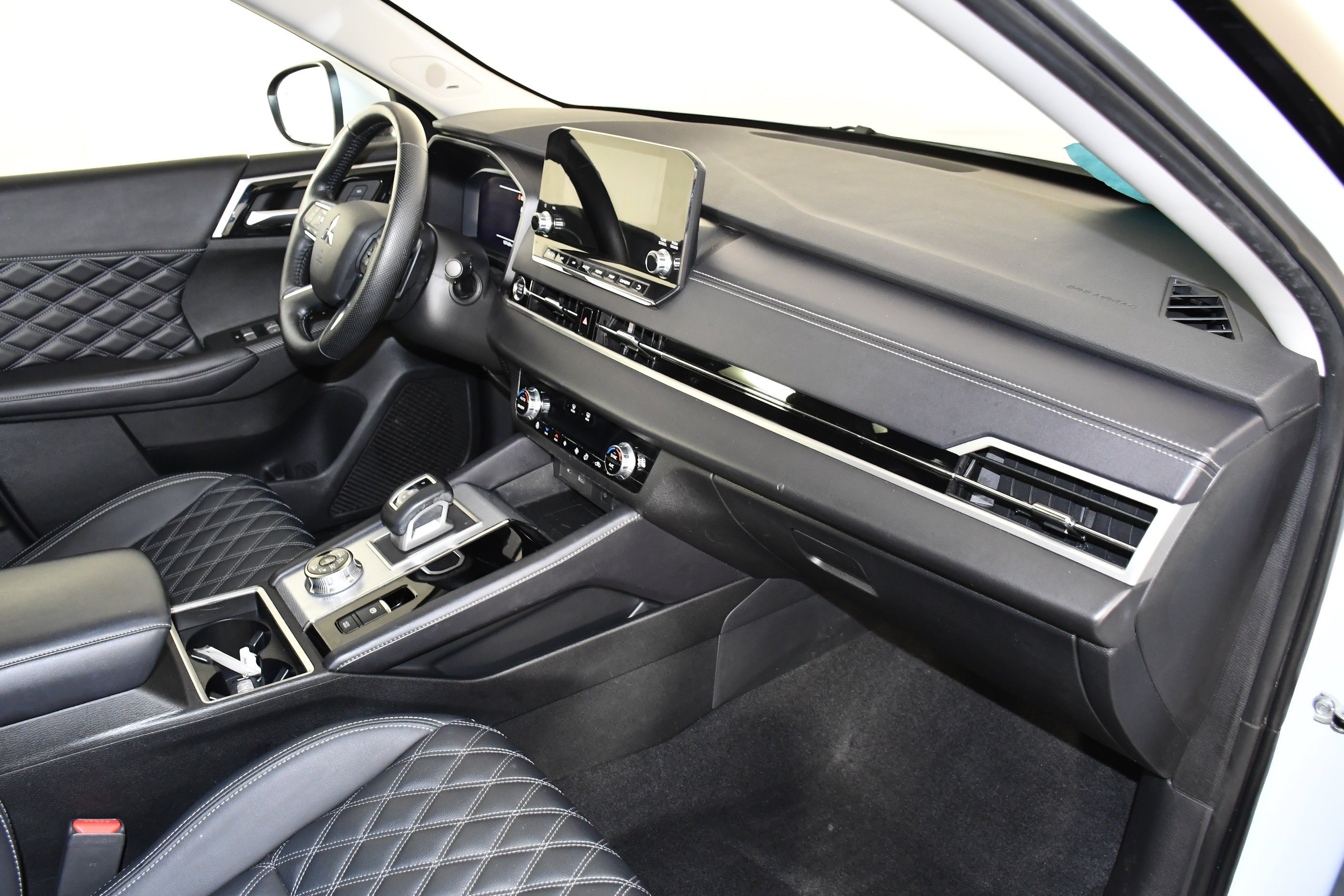 2024 Mitsubishi Outlander SEL - Photo 40