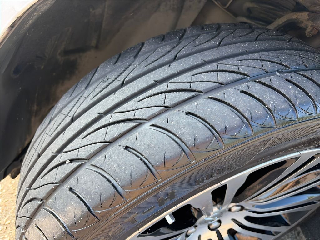 Used 2014 Ivory Chrysler S image 10