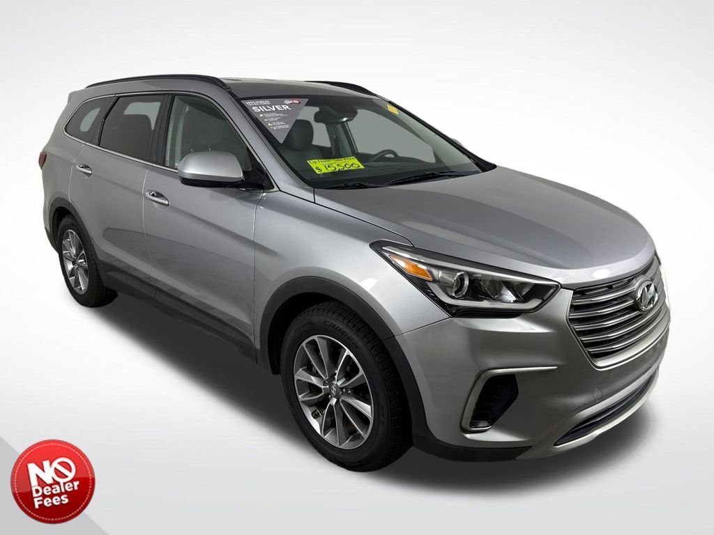 Used 2018 Gray Hyundai SE image 1