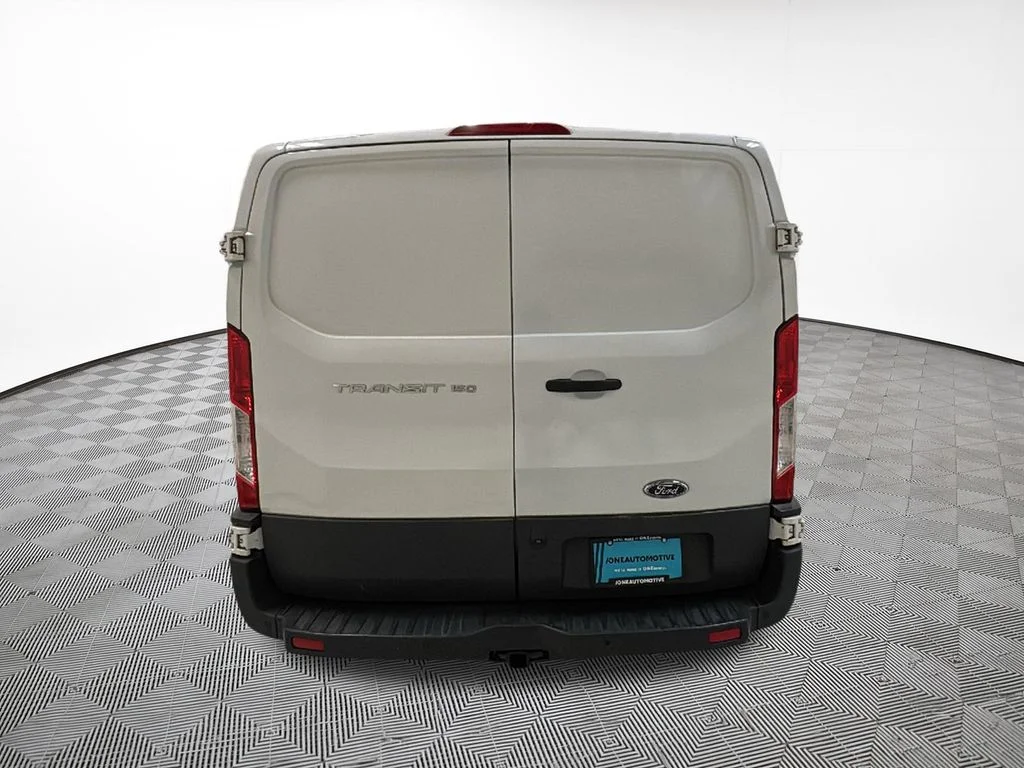 Used 2015 White Ford Base image 10