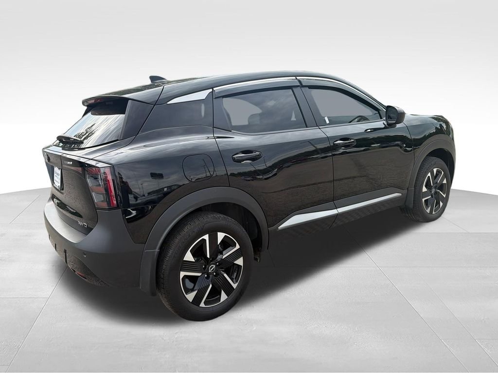 Used 2025 Black Nissan SV image 5