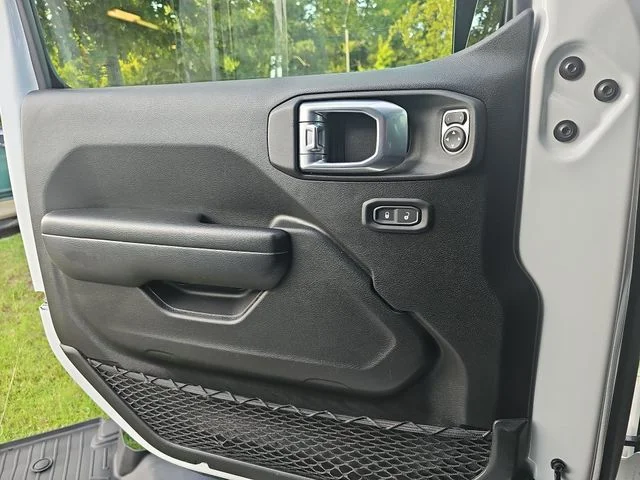 Used 2021 White Jeep Unlimited Sport Altitude image 25
