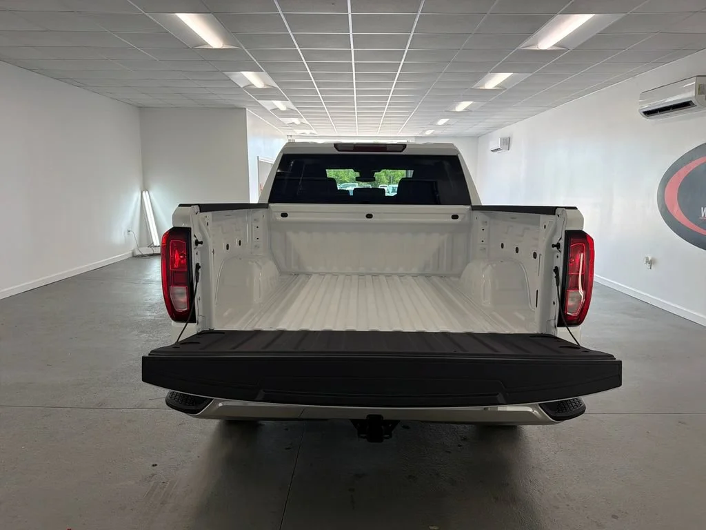 New 2026 Summit White GMC Pro image 8