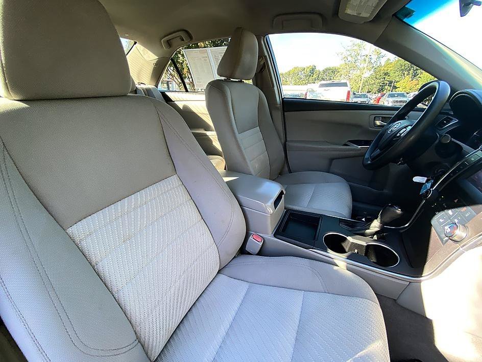 Used 2017 Midnight Black Metallic Toyota LE image 22