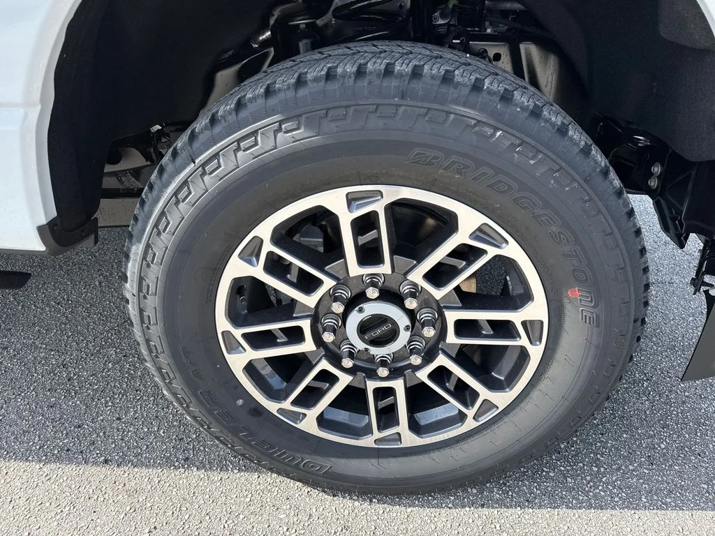 New 2026 White Ford Platinum image 12