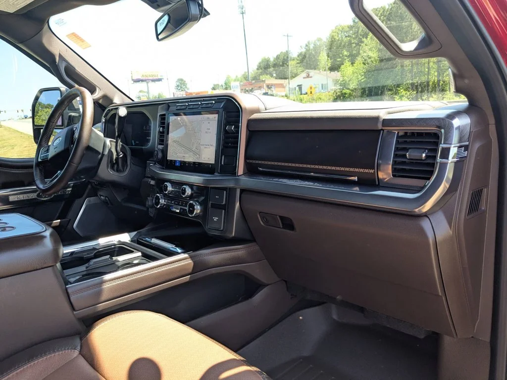 Used 2024  Ford King Ranch image 29